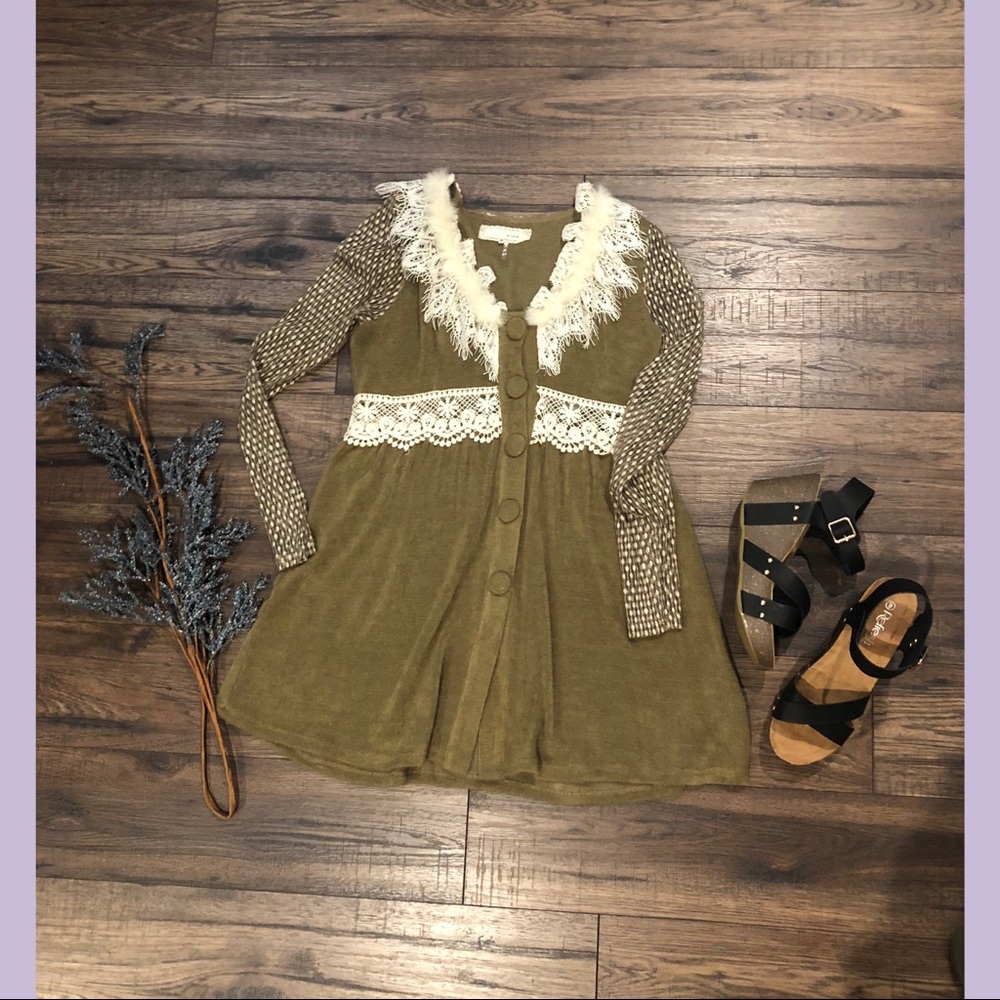 Anthropologie Artsy Lace/Fur/Fray Dress 🌼